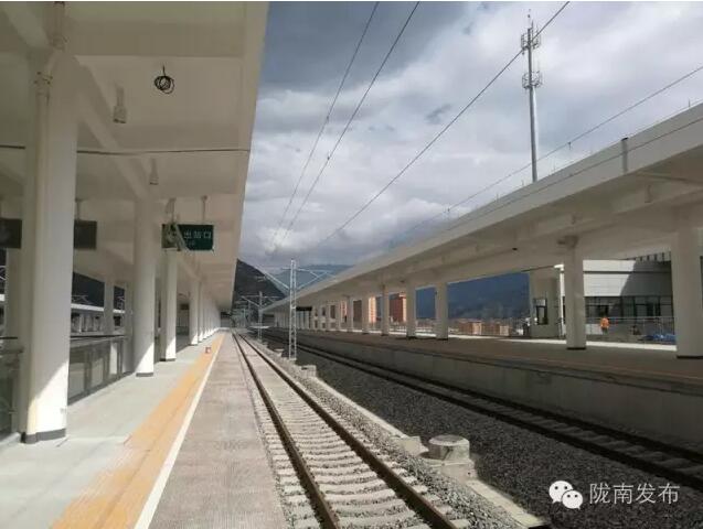 蘭渝鐵路最新進(jìn)展！除胡麻嶺隧道外已全線鋪通