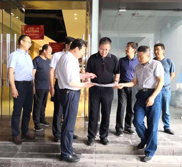 隴南市委常委、組織部部長(zhǎng)楊郃調(diào)研指導(dǎo)市龍江城鄉(xiāng)發(fā)展集團(tuán)公司黨建工作