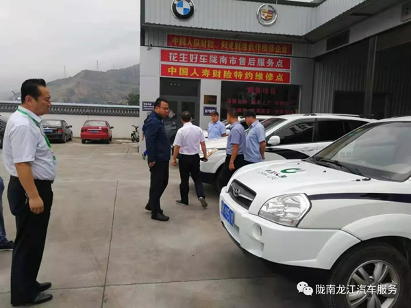 金錘鈑金，銀槍噴漆！龍江汽修值得信賴！